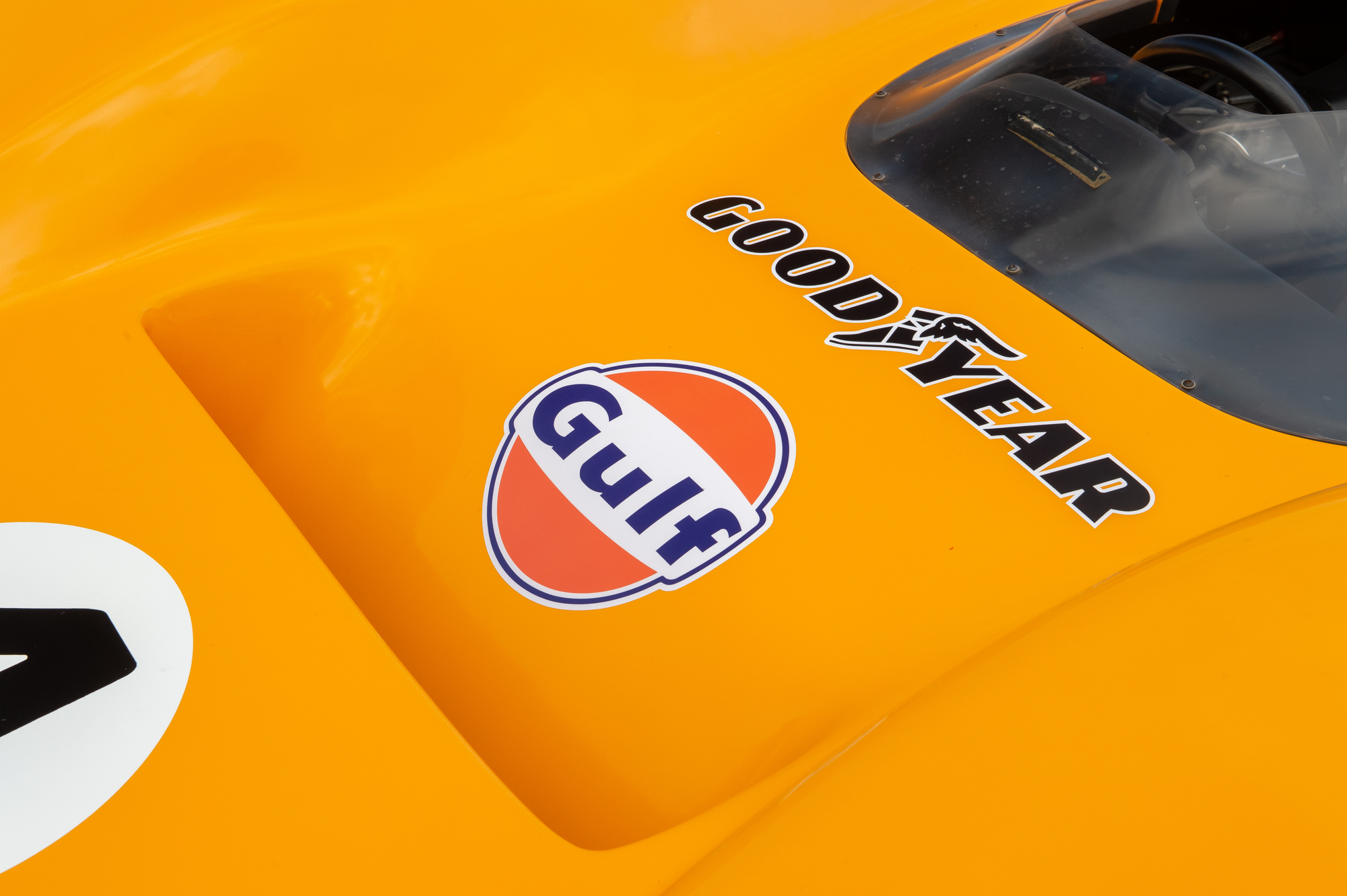 McLaren M8B 008.jpg
