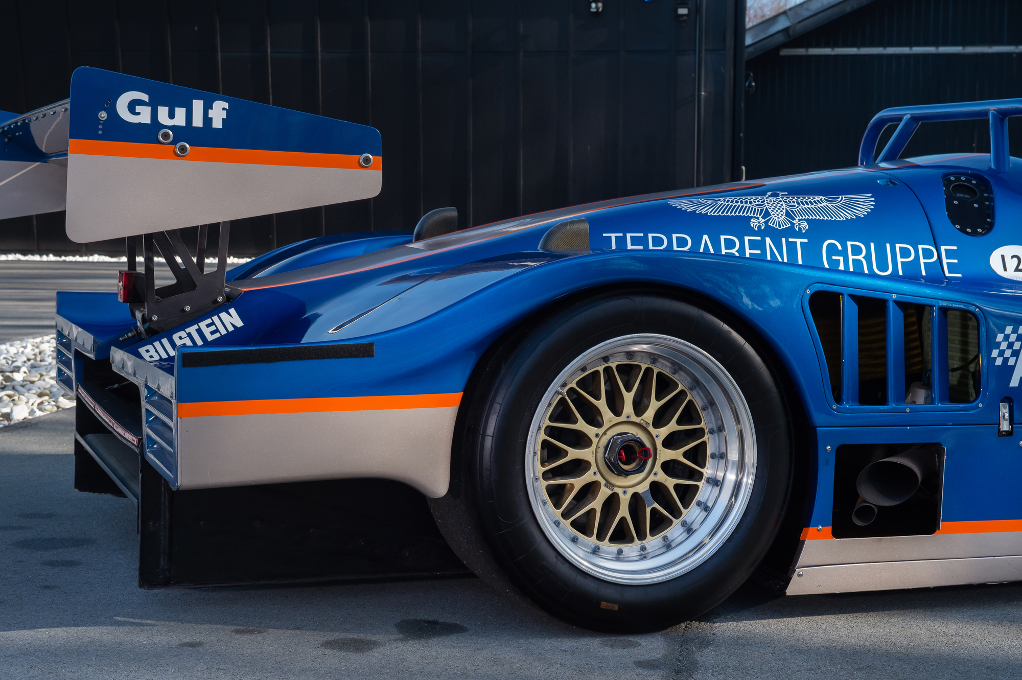 Porsche Kremmer 962 019.jpg