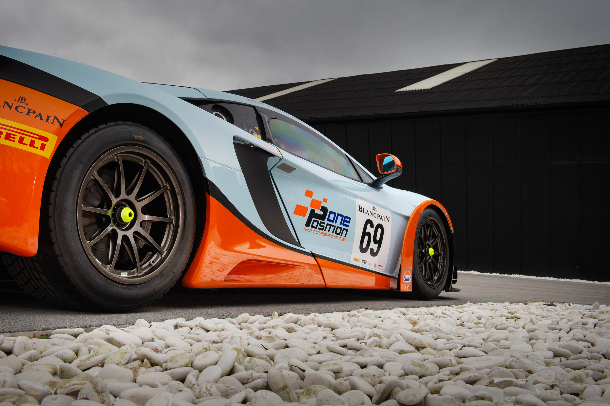 McLaren MP4-12c 033.jpg