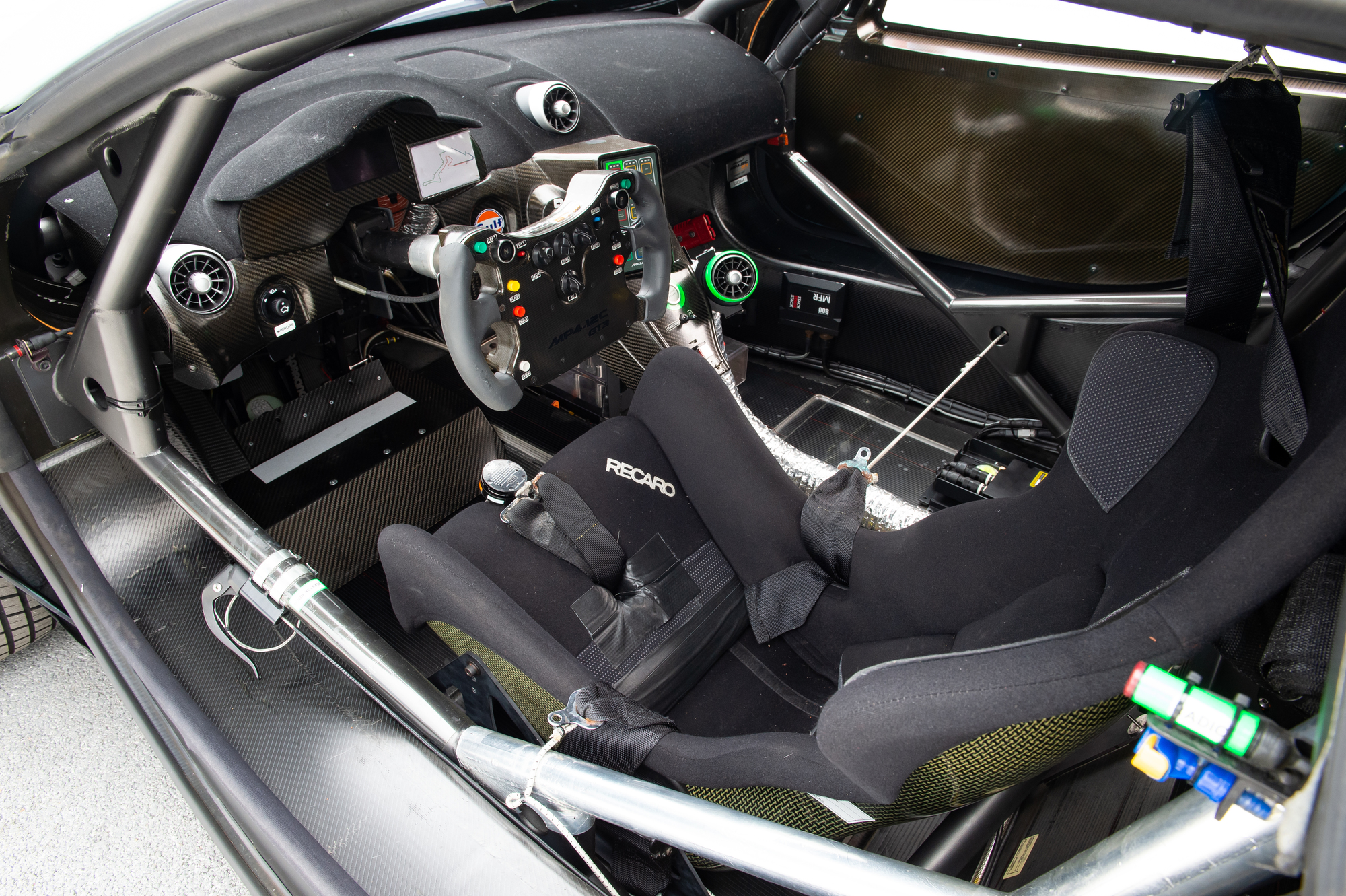 McLaren MP4-12c 044.jpg