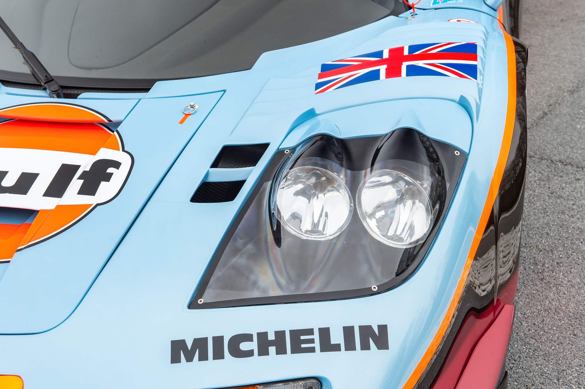 McLaren F1 22R 004.jpg