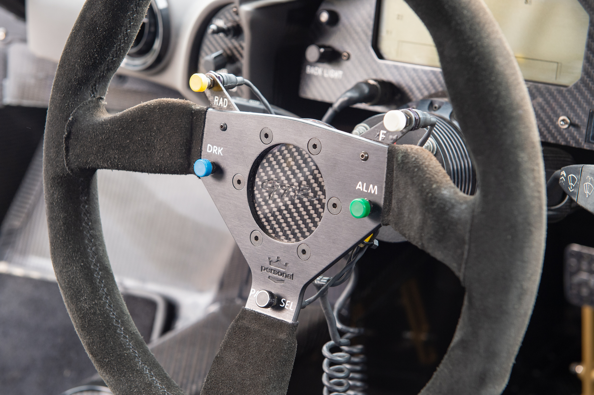 McLaren F1 22R 048.jpg