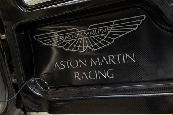 Aston Martin DBR9 044.jpg