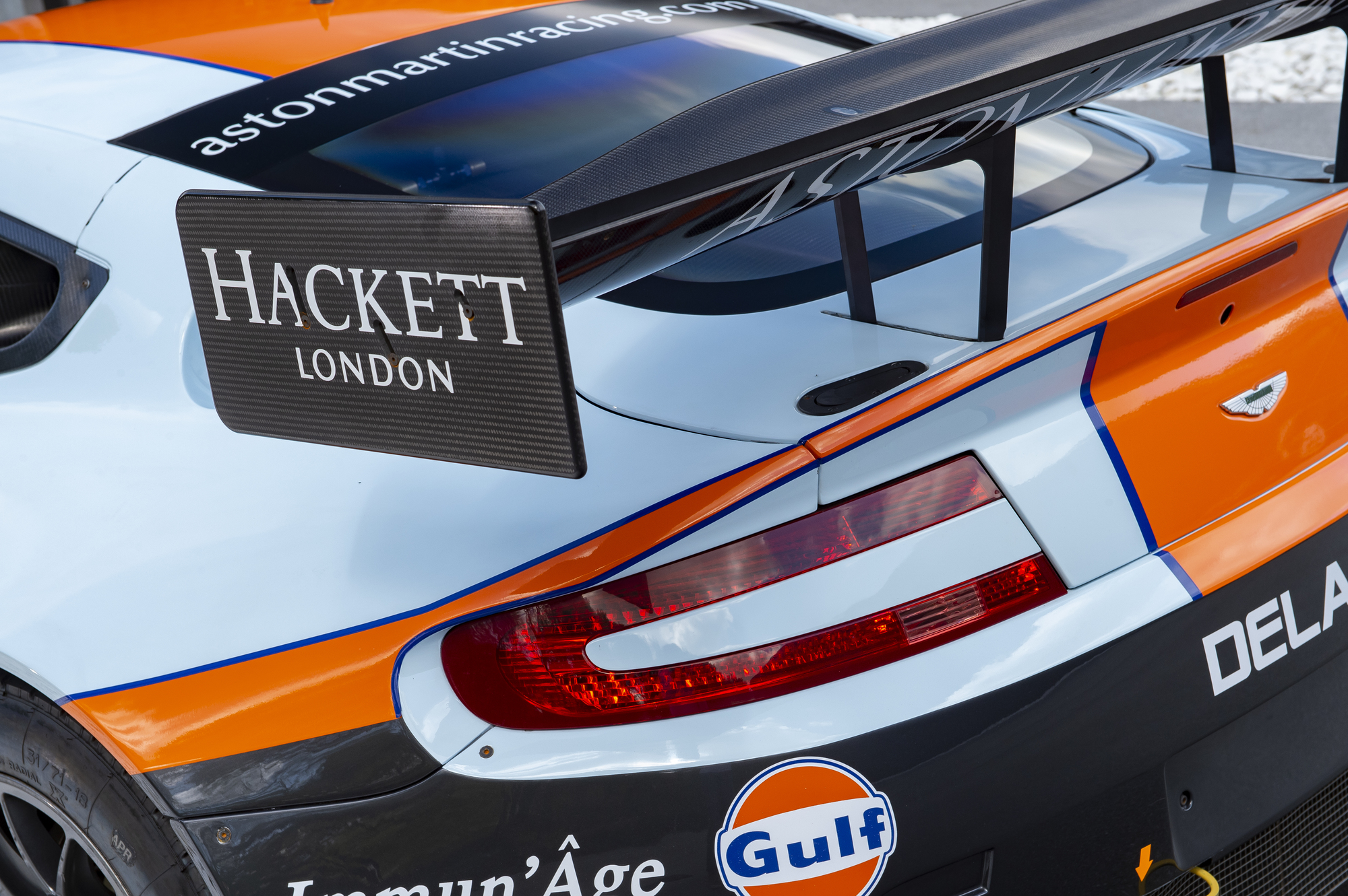 Aston Martin GT2 005.jpg