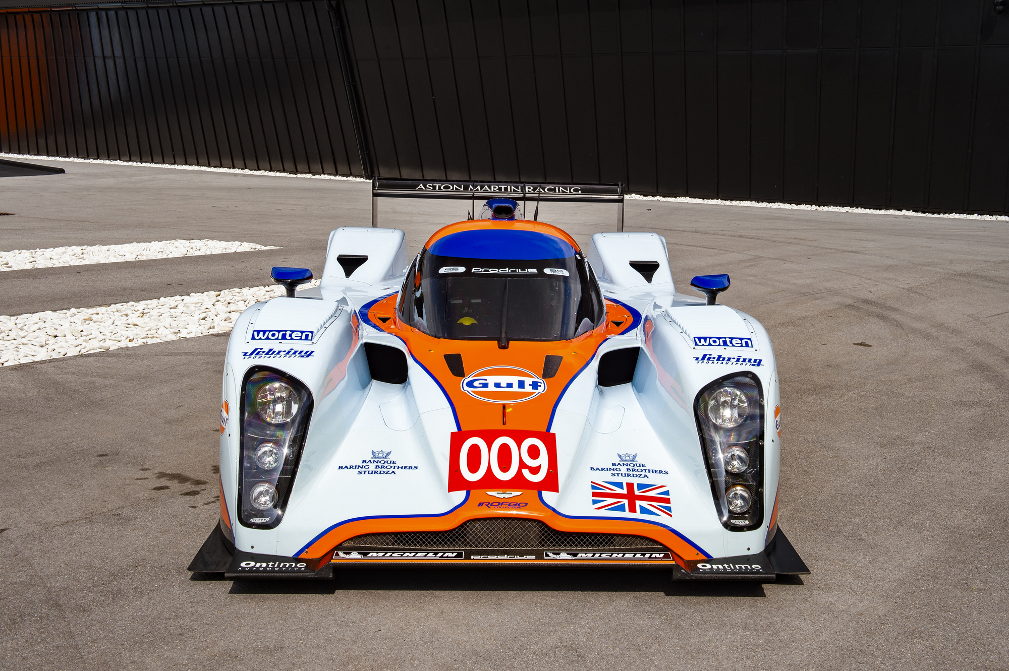 Aston Martin R16 035.jpg