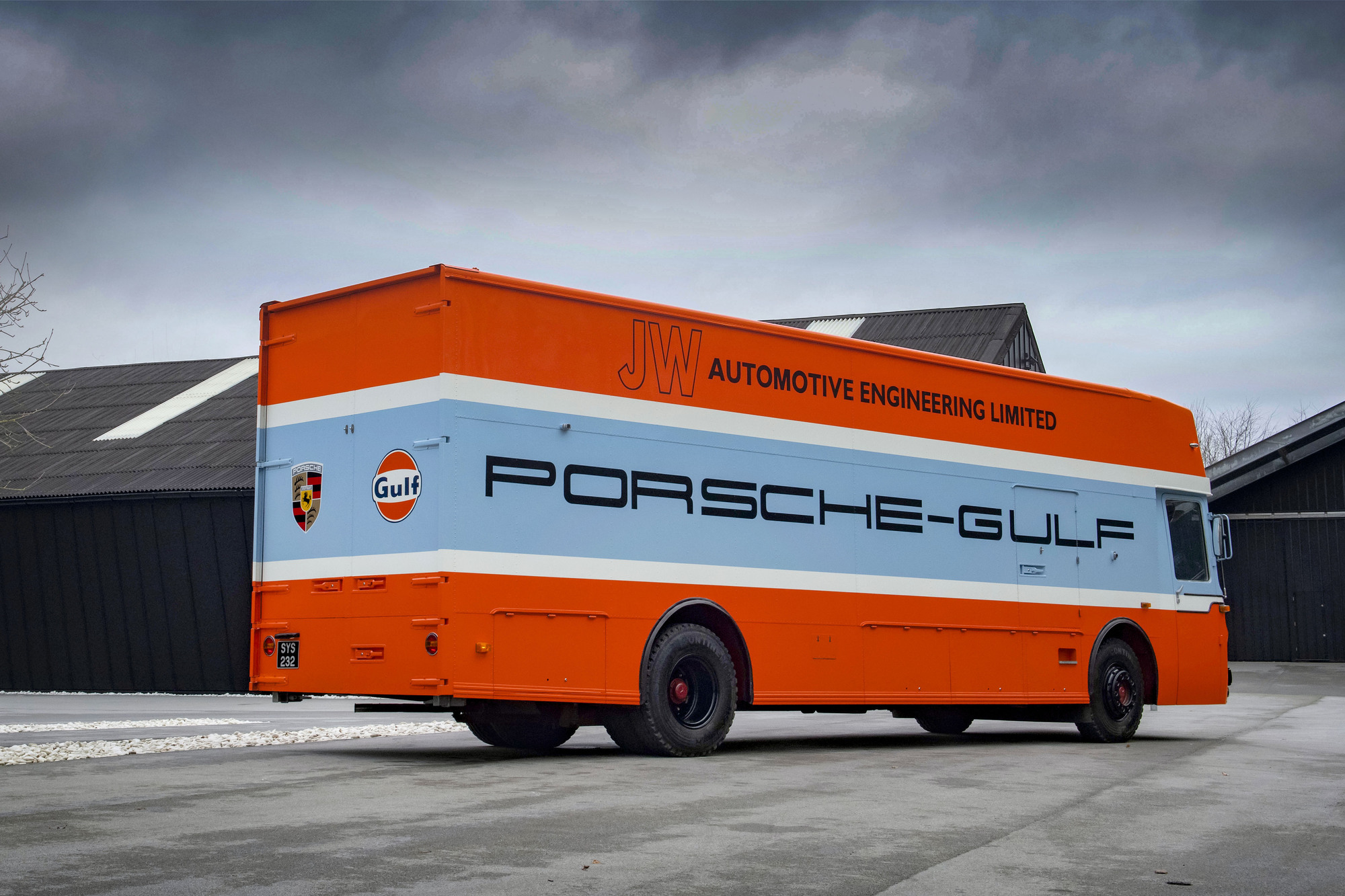 Porsche Truck 009